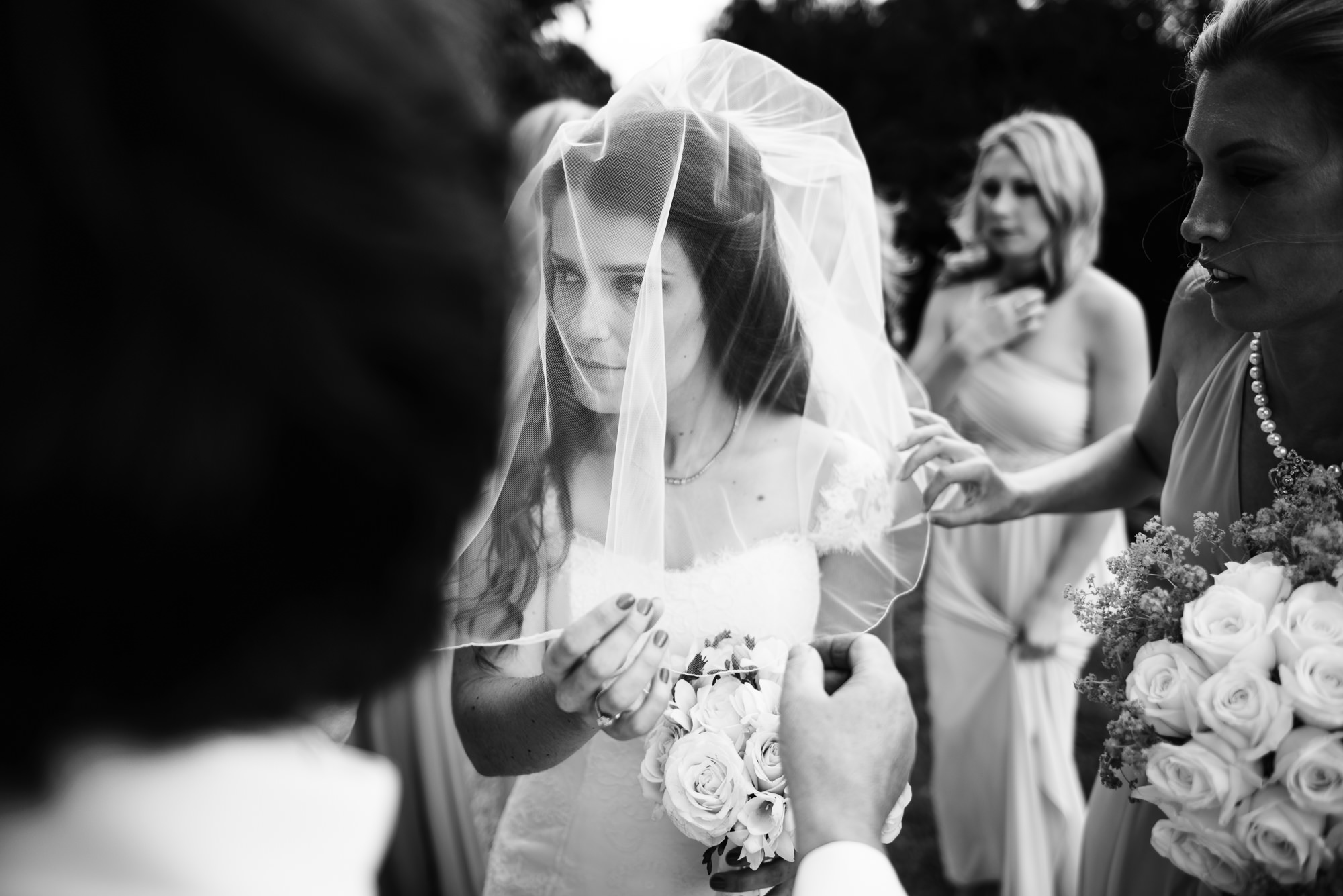 black-and-white-wedding-photography-44